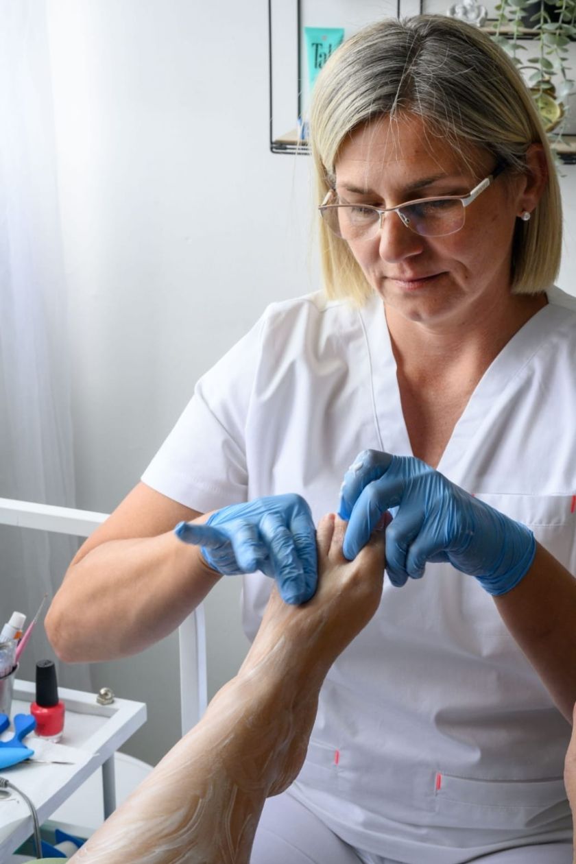 derma pedikerski salon derma slika 3 martina erdelji iz bliza pedikura